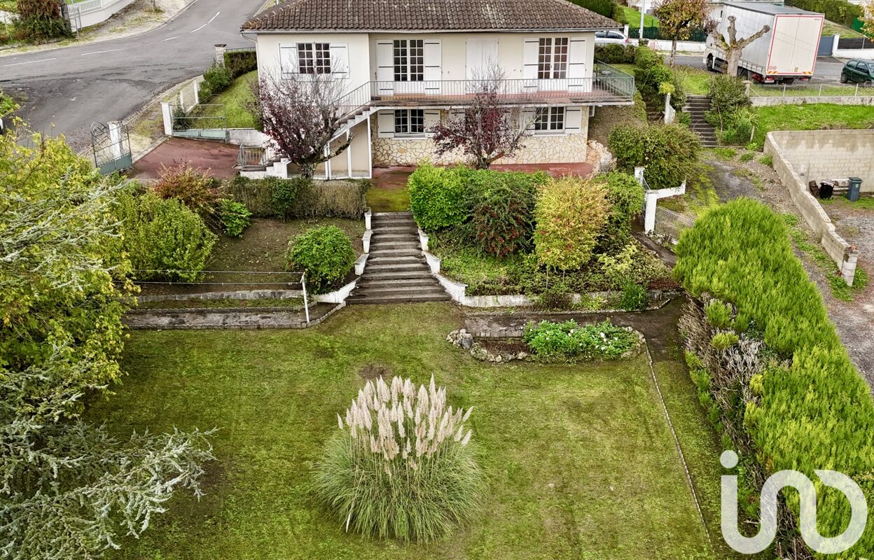 maison 6 pièces 130 m2 à vendre à Montmoreau (16190)