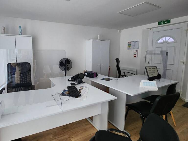 ENSEMBLE IMMOBILIER CREVECOEUR LE GRAND — photo 1
