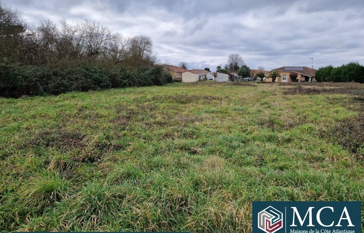 terrain  pièces 600 m2 à vendre à Hinx (40180)