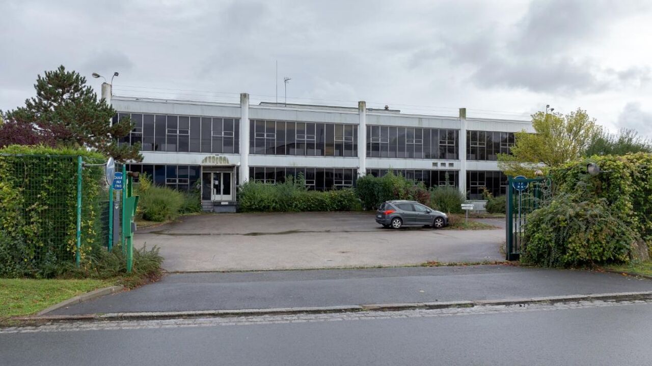 bureau  pièces 3804 m2 à vendre à Amiens (80000)