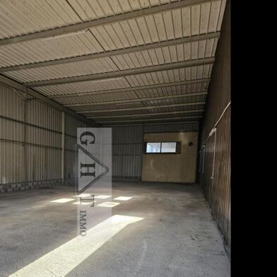 Local industriel 263 m²