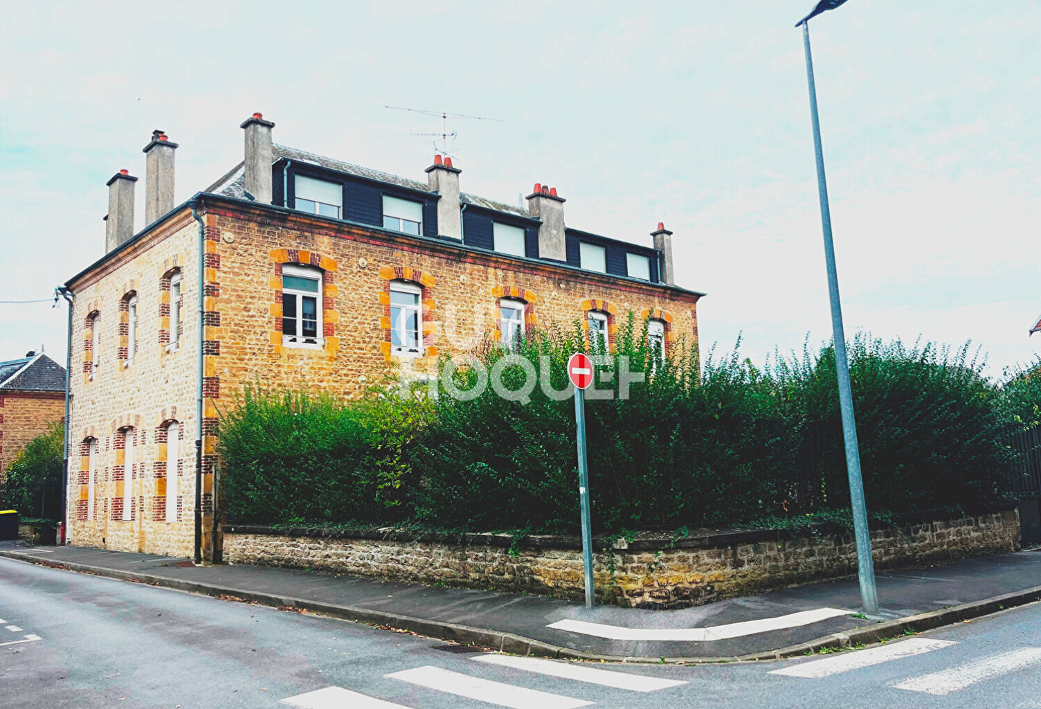 Immeuble — photo 1