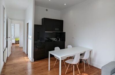 location appartement 1 500 € CC /mois à proximité de Cadaujac (33140)