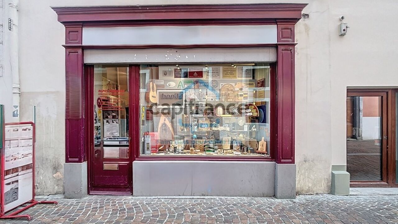 commerce 3 pièces 81 m2 à vendre à Chambéry (73000)