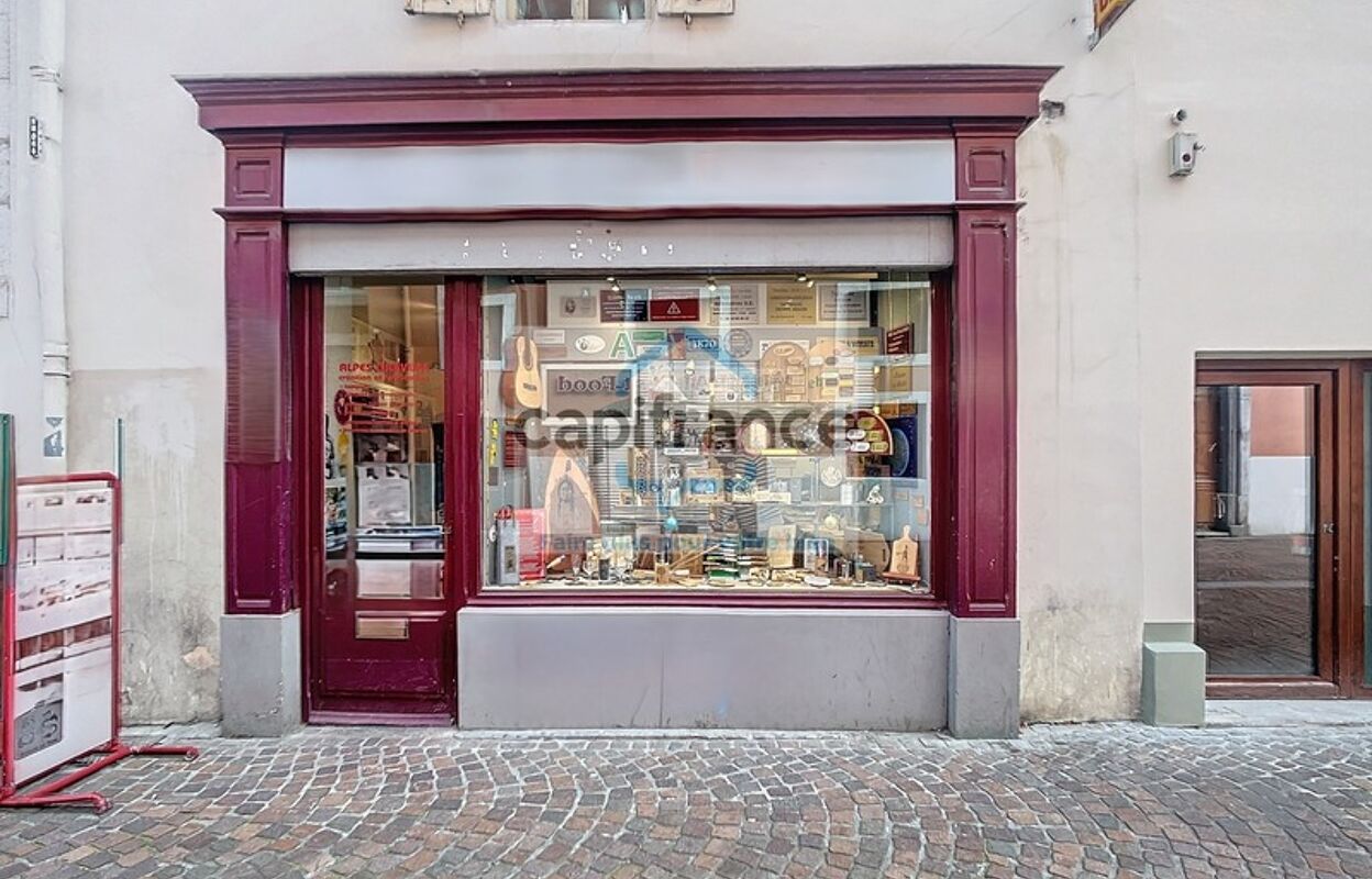 commerce 3 pièces 81 m2 à vendre à Chambéry (73000)