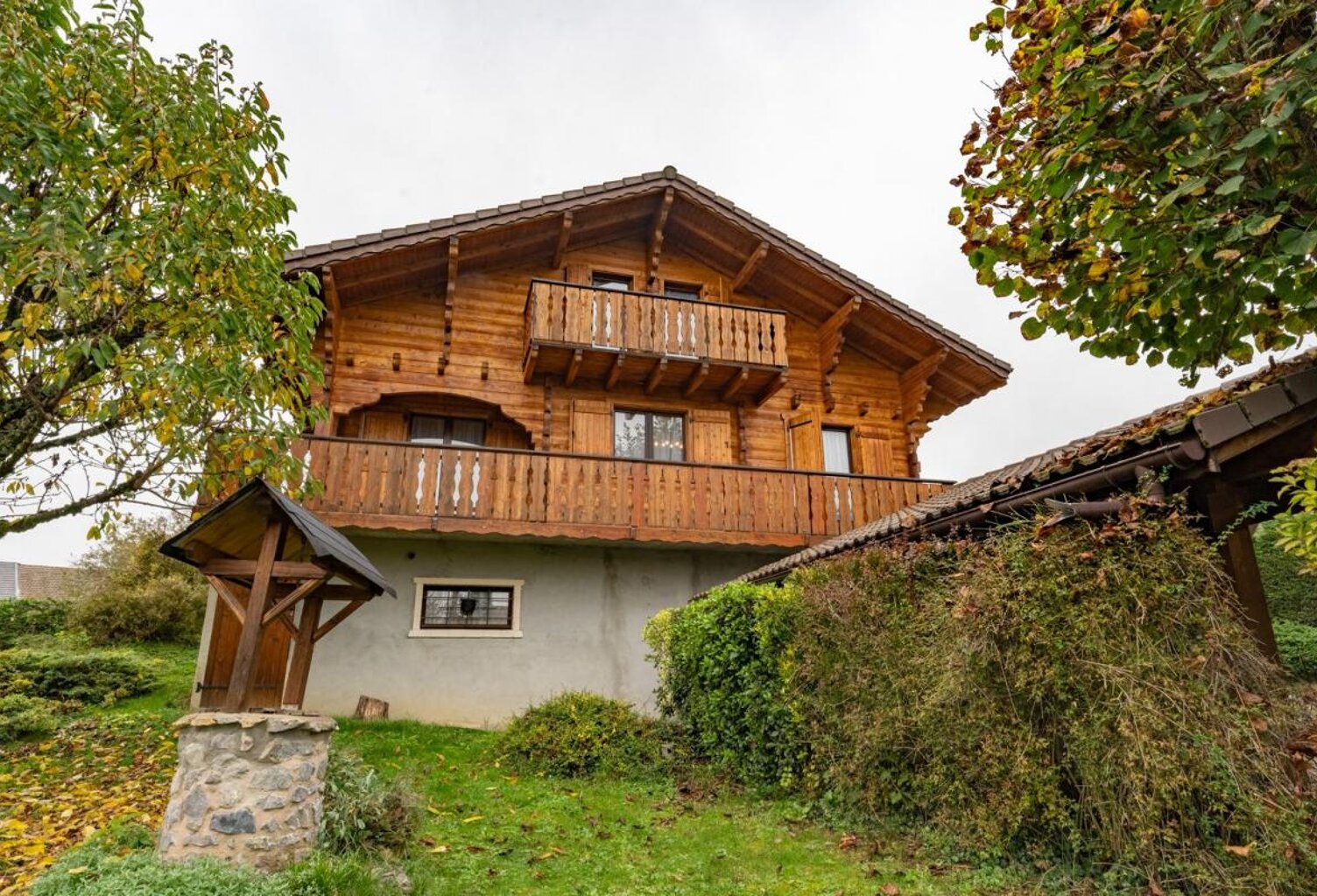 CHALET  À Vendre — photo 1