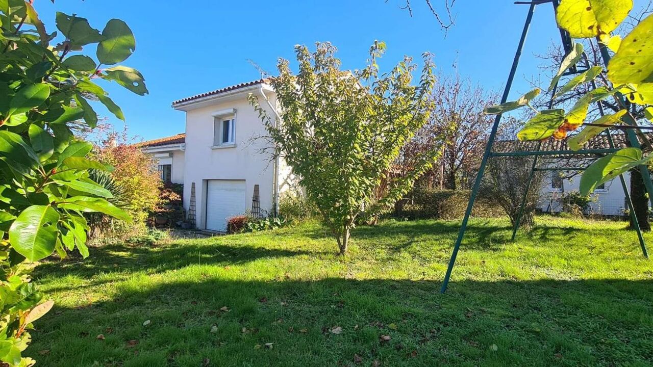 maison 5 pièces 136 m2 à vendre à La Bernardière (85610)