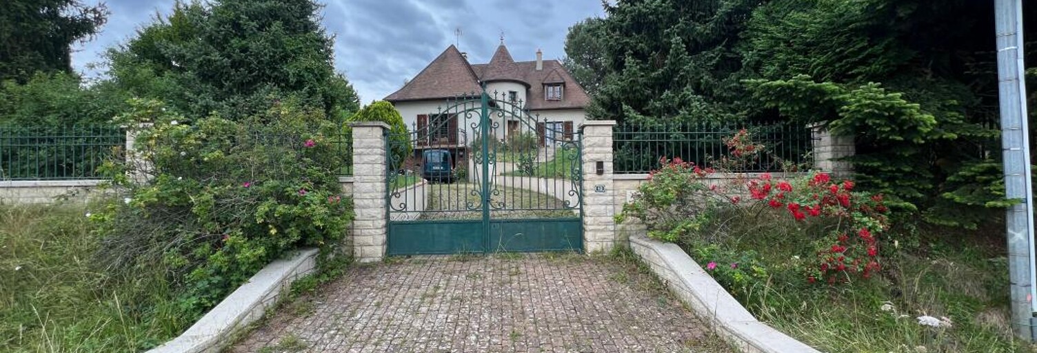 Maison 4 Pièces 175 m² à vendre à Douchy-Montcorbon (45220)