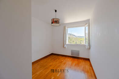 Appartement 4 pièces 260000 €