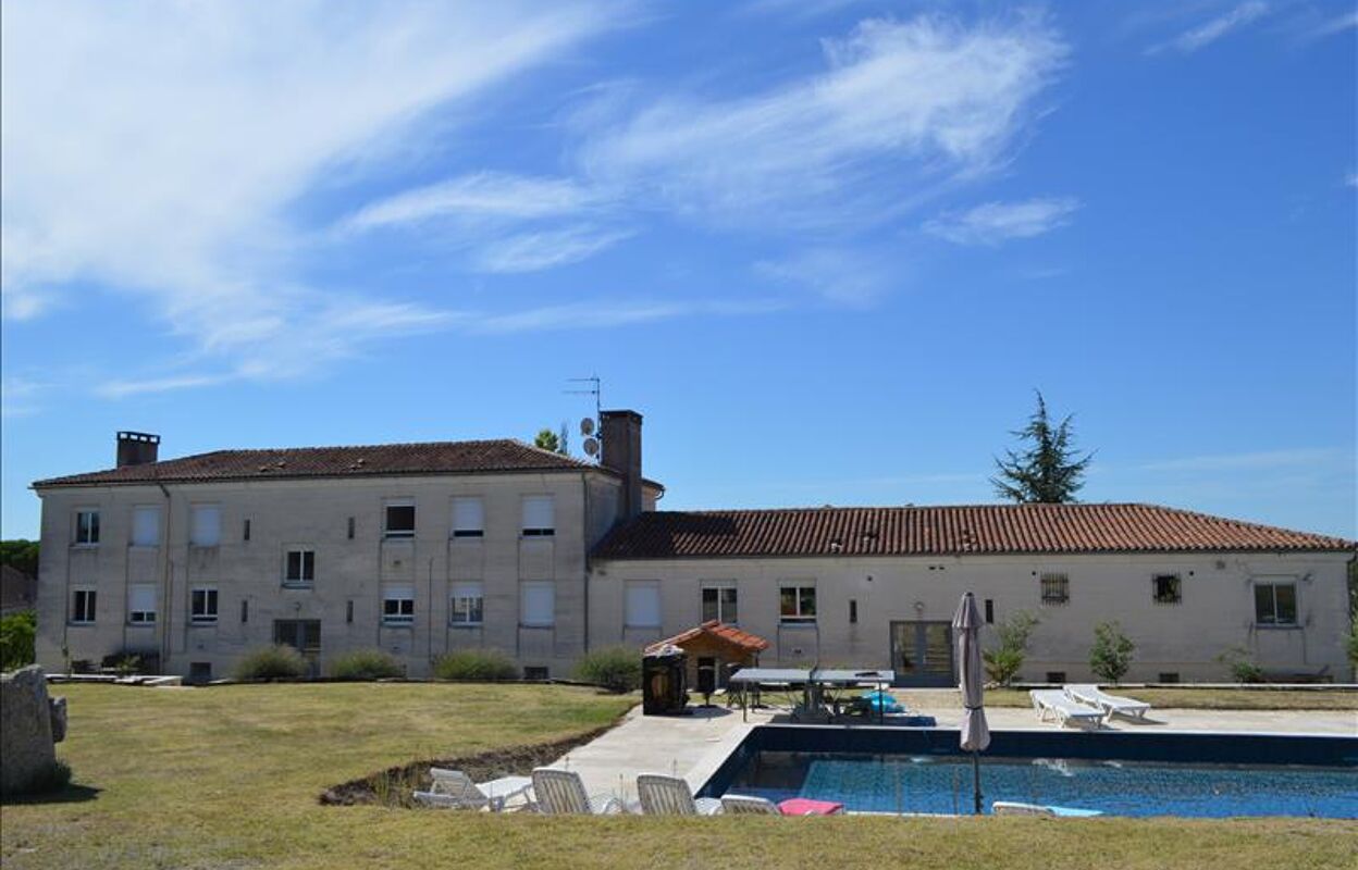 maison 4 pièces 130 m2 à vendre à Aubeterre-sur-Dronne (16390)