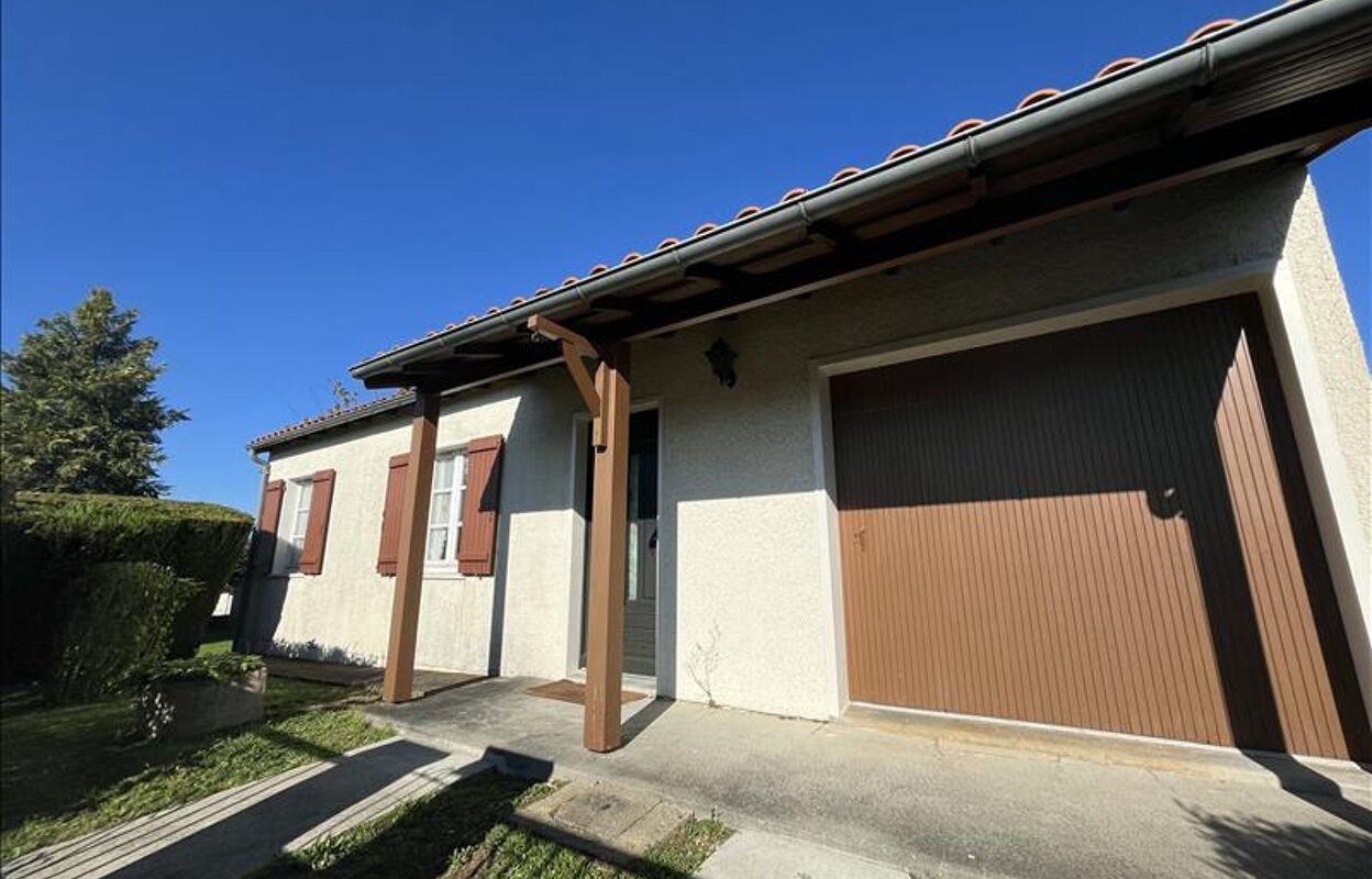 maison 3 pièces 75 m2 à vendre à La Rochefoucauld-en-Angoumois (16110)