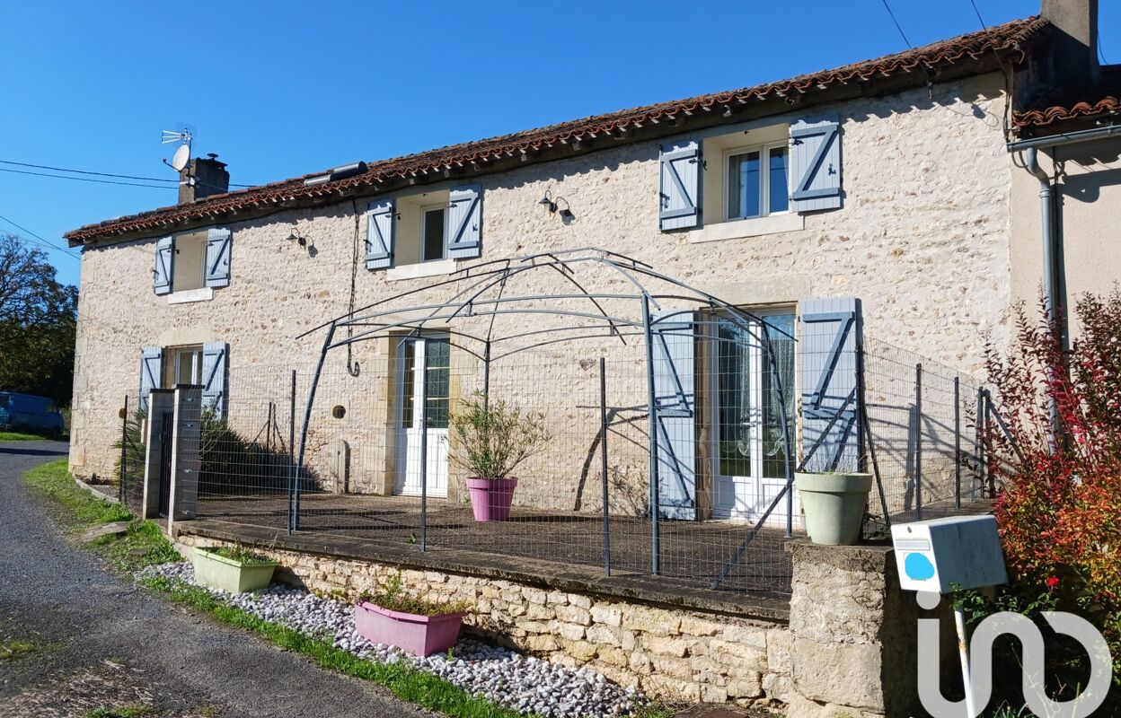 maison 9 pièces 197 m2 à vendre à Sommières-du-Clain (86160)