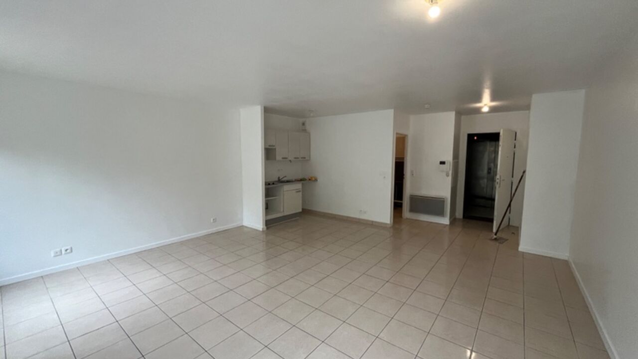 appartement 1 pièces 40 m2 à louer à Thoiry (78770)