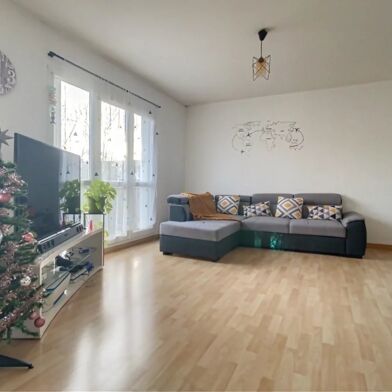 Appartement 4 pièces 176000 €