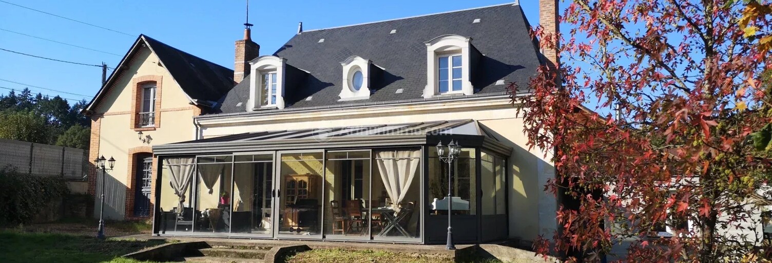 Maison 9 Pièces 220 m² à vendre à La Chartre-sur-le-Loir (72340)