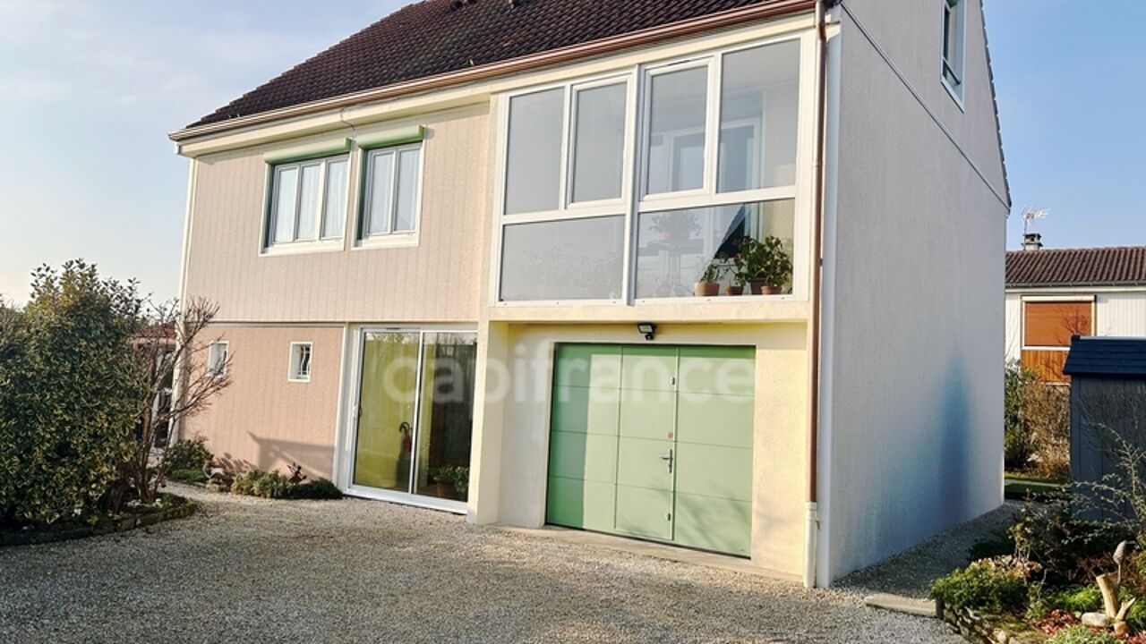 maison 6 pièces 140 m2 à vendre à Lux (71100)