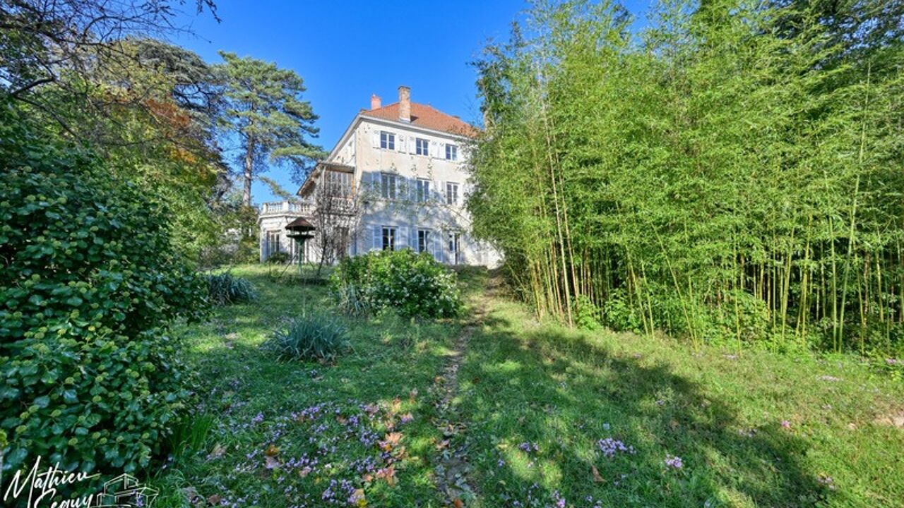 maison 22 pièces 588 m2 à vendre à Vernaison (69390)