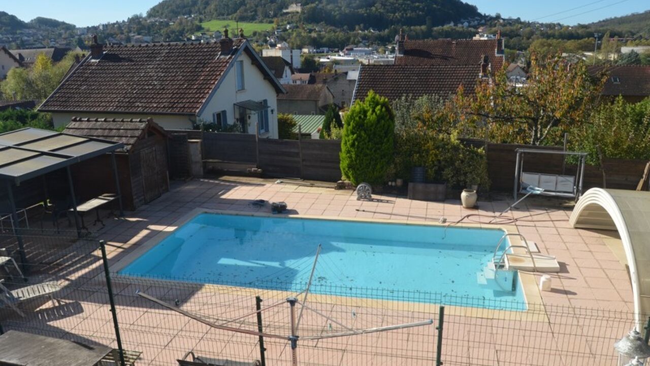 maison 8 pièces 158 m2 à vendre à Lons-le-Saunier (39000)