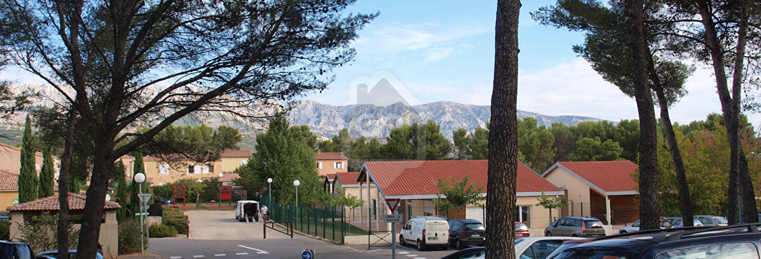 Immeuble   m² à vendre à Rousset (13790)