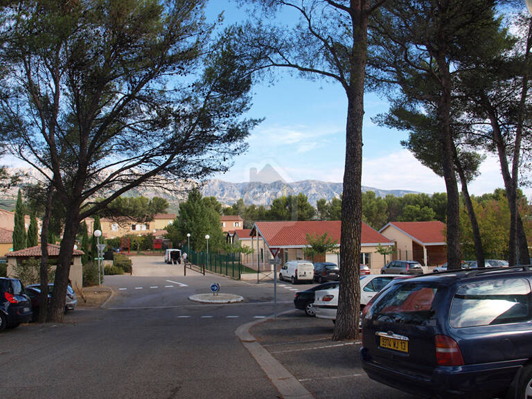 ROUSSET — photo 1