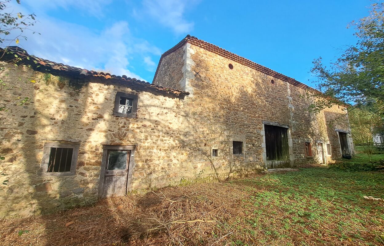 maison 6 pièces 180 m2 à vendre à Auzelles (63590)