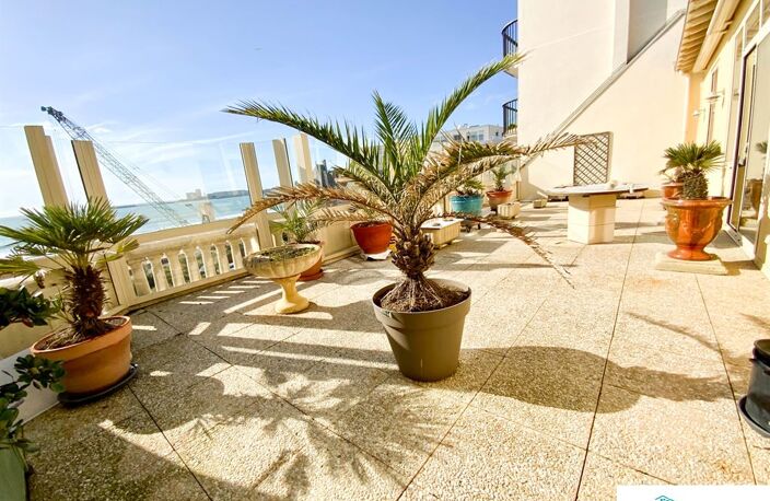 MAISON D'EXCEPTION EN FRONT DE MER — photo 2