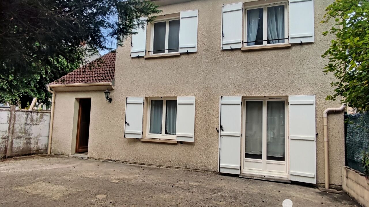 maison 5 pièces 105 m2 à vendre à Clichy-sous-Bois (93390)