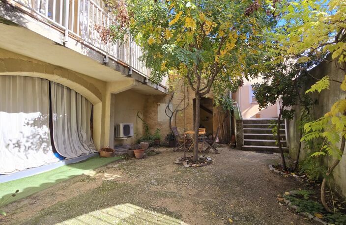 Deux maisons au cœur du village — photo 3