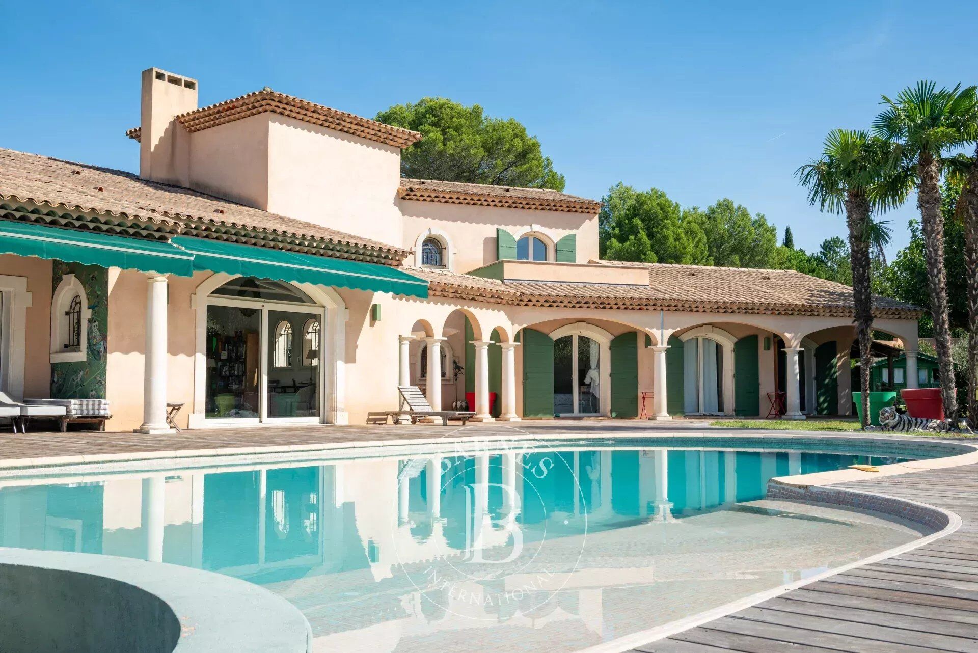 Aix-en-Provence Maison 8 pièces 465 m²