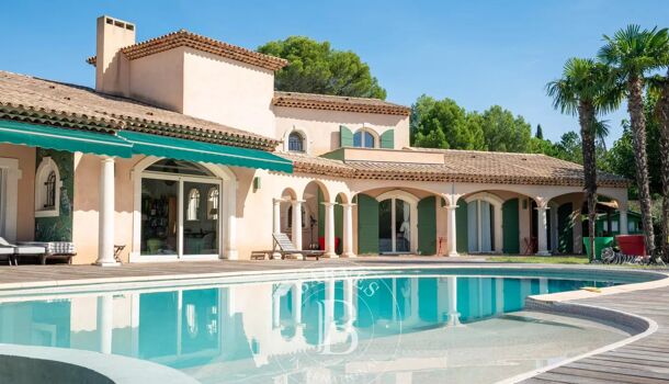 Villa / Maison 8 pièces  à vendre Aix-en-Provence 13100