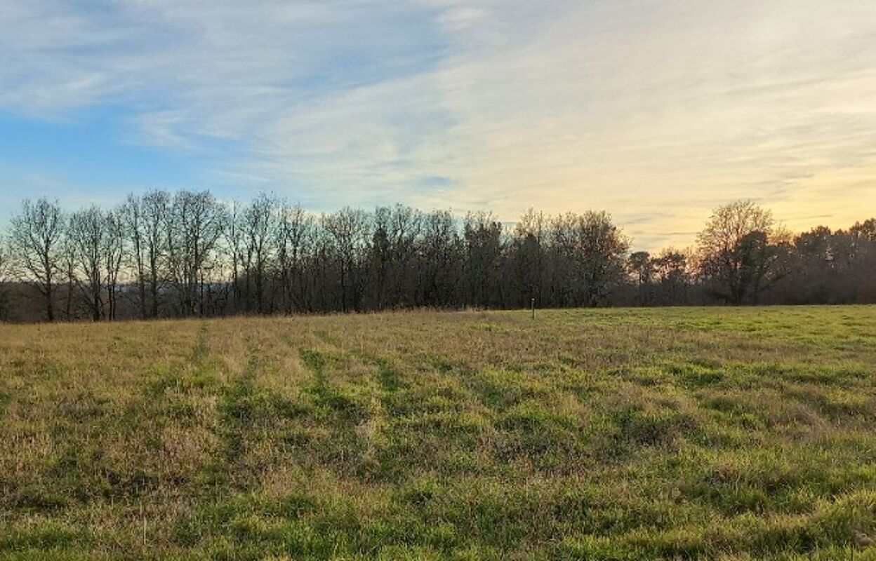 terrain  pièces 4400 m2 à vendre à Saint-Laurent-des-Hommes (24400)