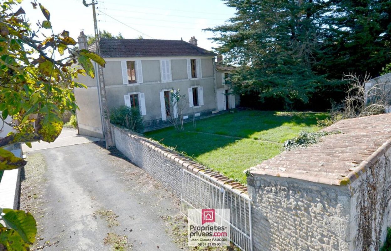 maison 4 pièces 168 m2 à vendre à Lairoux (85400)