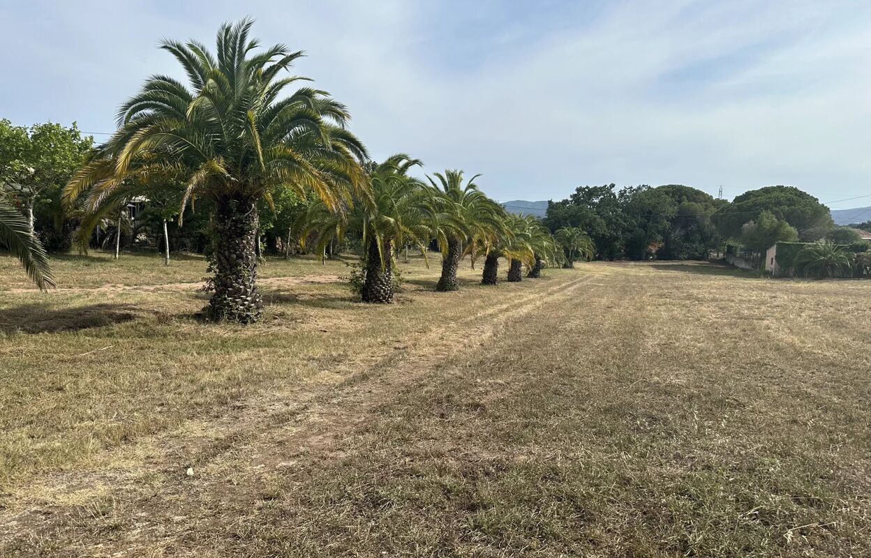 terrain  pièces 1226 m2 à vendre à Fréjus (83600)