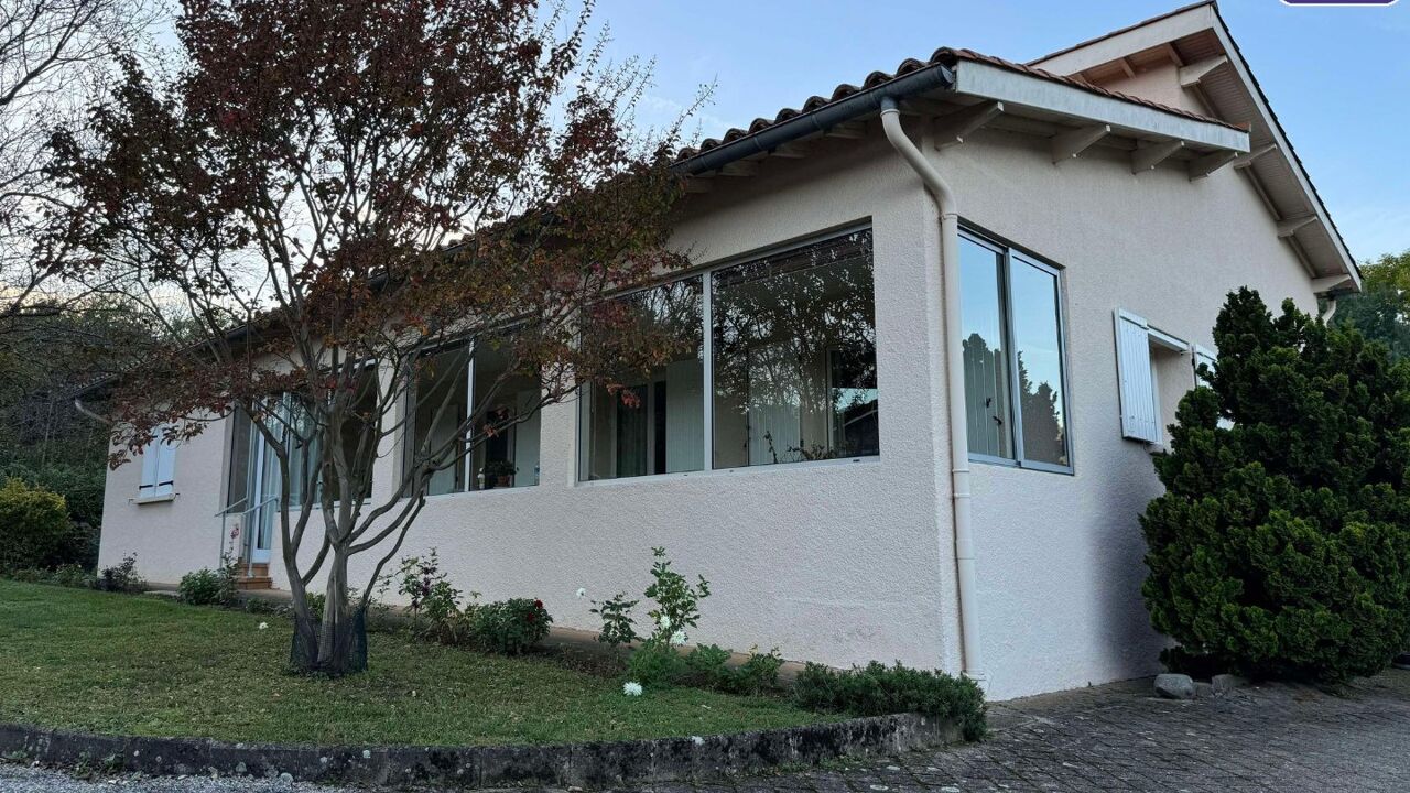 maison 4 pièces 134 m2 à vendre à Foix (09000)