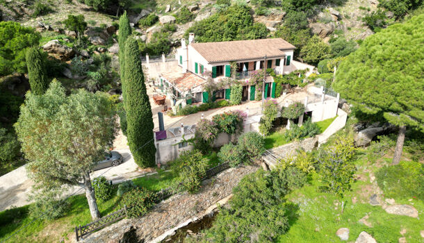 Villa / Maison 8 pièces  à vendre Lavandou (Le) 83980