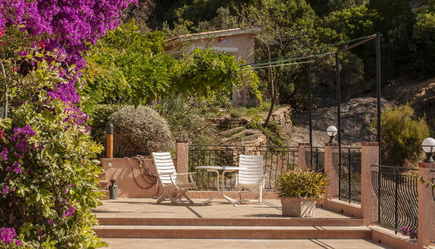 Villa / Maison 8 pièces  à vendre Lavandou (Le) 83980