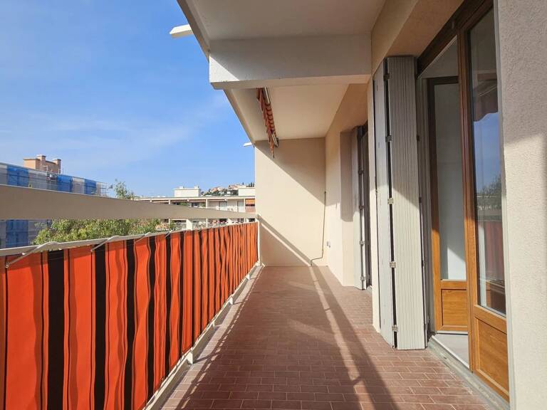 Studio 33 m² , parking privé et cave. — photo 1