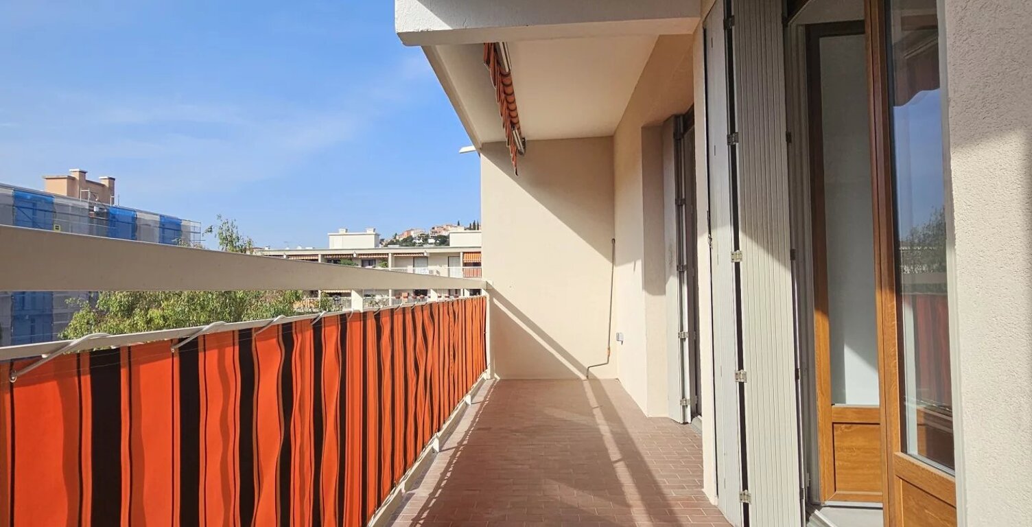 Studio 33 m² , parking privé et cave. — photo 1