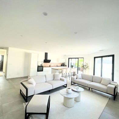 Maison 4 pièces 349500 €