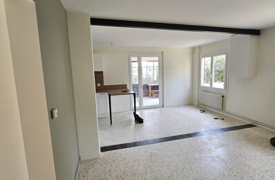 location maison 1 200 € CC /mois à proximité de Saussan (34570)