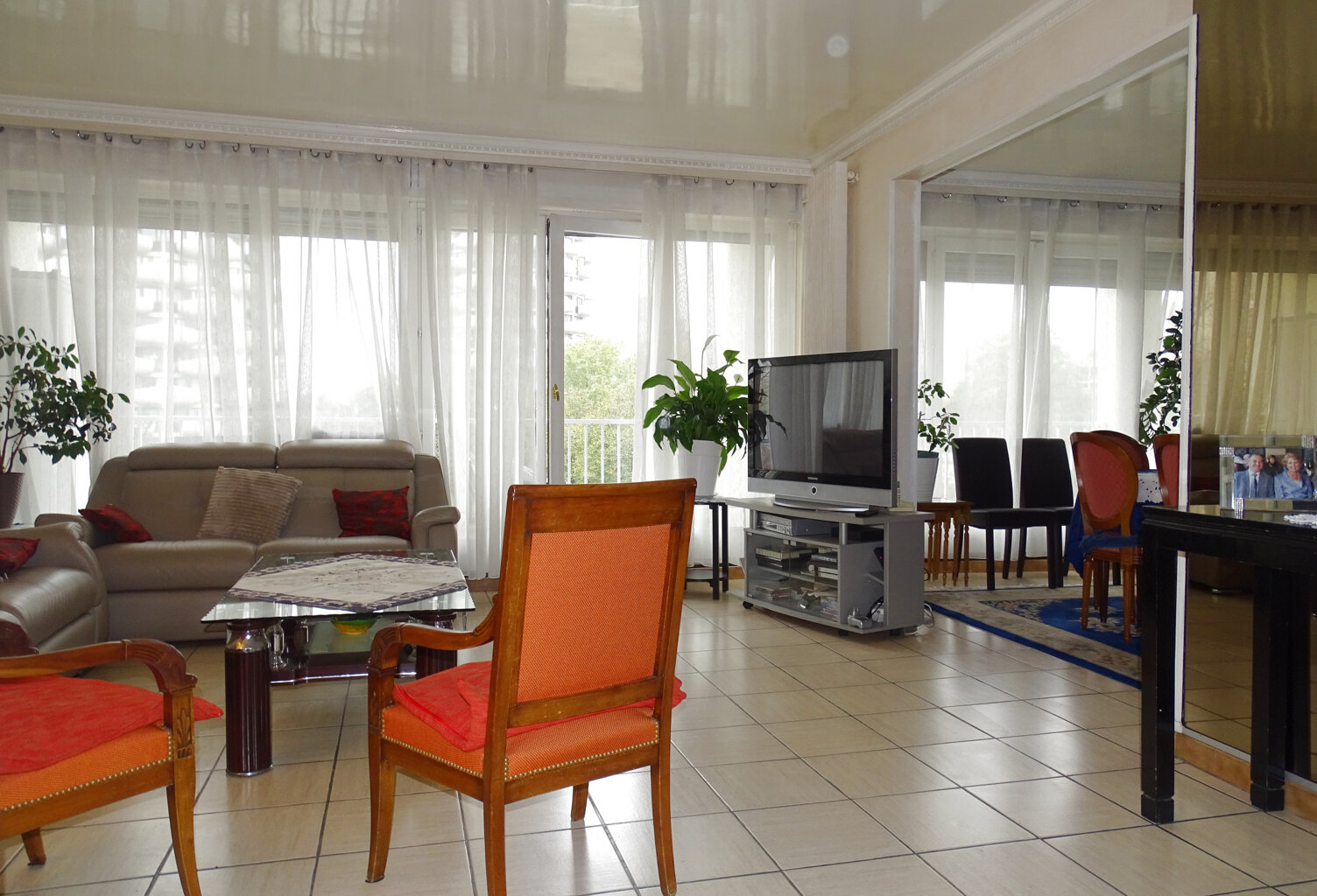 Appartement 5 pièces très lumineux en très bon état à moins — photo 1