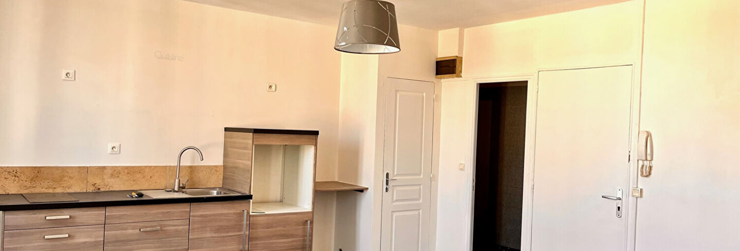 Appartement 1 Pièce 25 m² à vendre à Pertuis (84120)