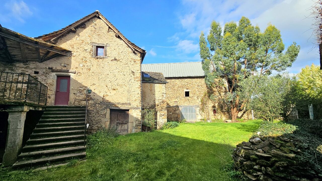 maison 3 pièces 243 m2 à vendre à Sauveterre-de-Rouergue (12800)