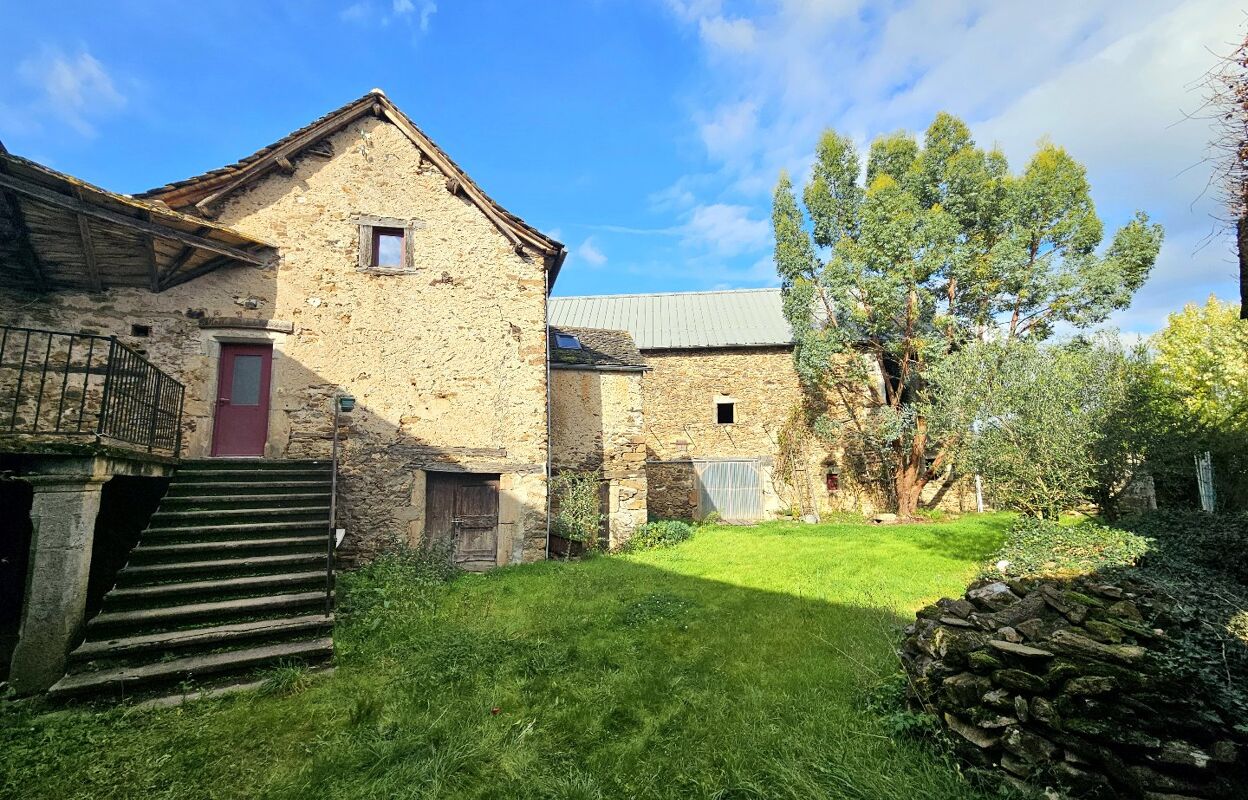 maison 3 pièces 243 m2 à vendre à Sauveterre-de-Rouergue (12800)