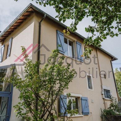 Maison 12 pièces 413 m²