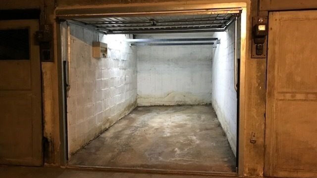 garage  pièces 14 m2 à vendre à Levallois-Perret (92300)