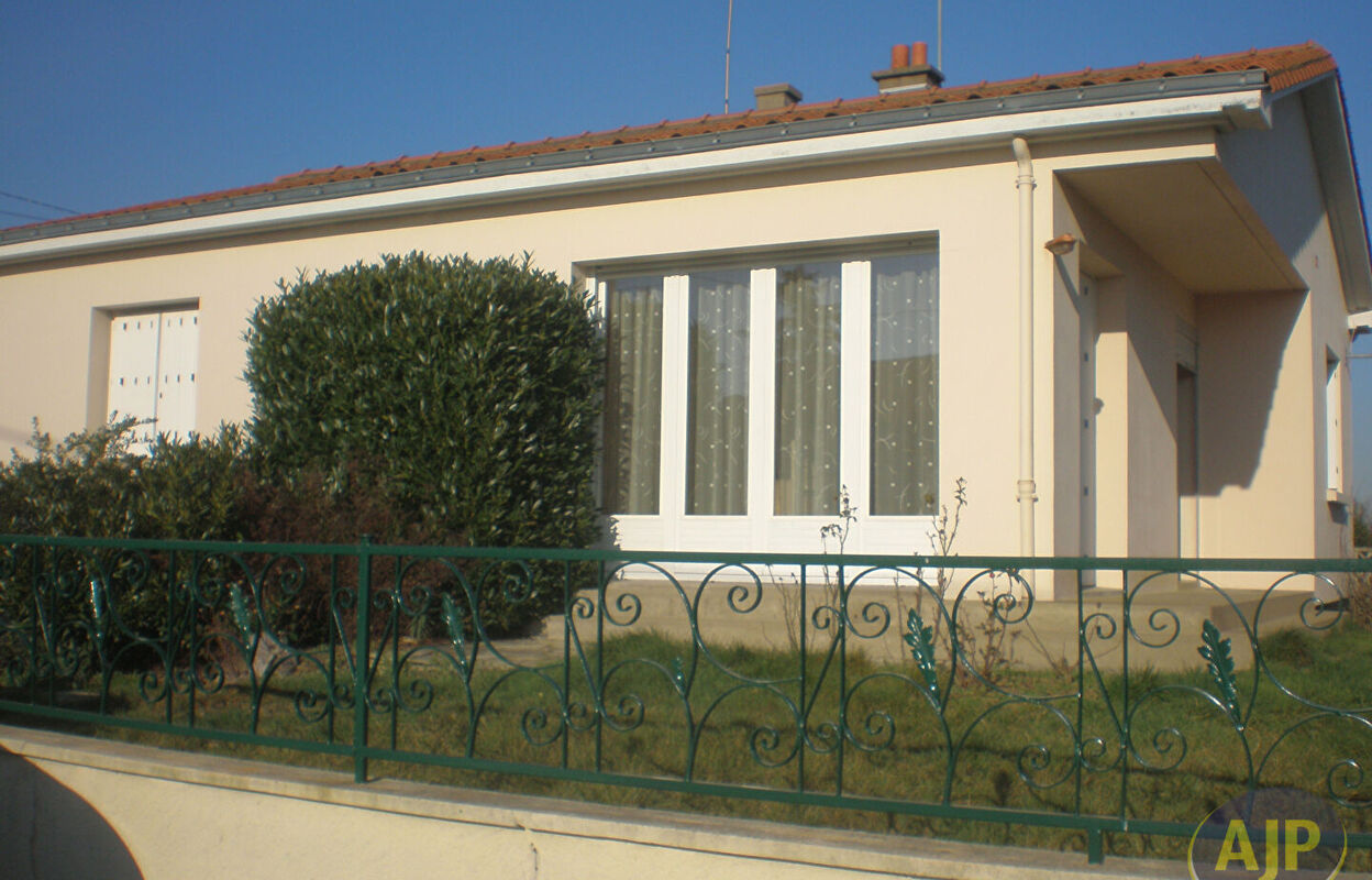 maison 6 pièces 98 m2 à louer à Cugand (85610)