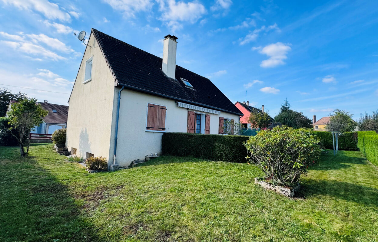 maison 5 pièces 113 m2 à vendre à Rouillon (72700)