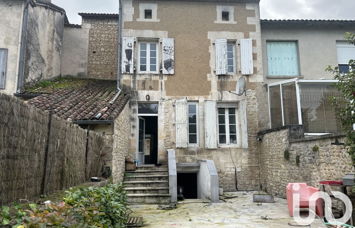 maison 8 pièces 189 m2 à vendre à Ronsenac (16320)