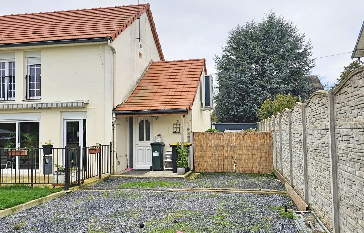 maison 4 pièces 110 m2 à vendre à Breteuil (60120)